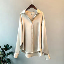 Load image into Gallery viewer, Womens Silk Vintage Longsleeve Dress Shirt
